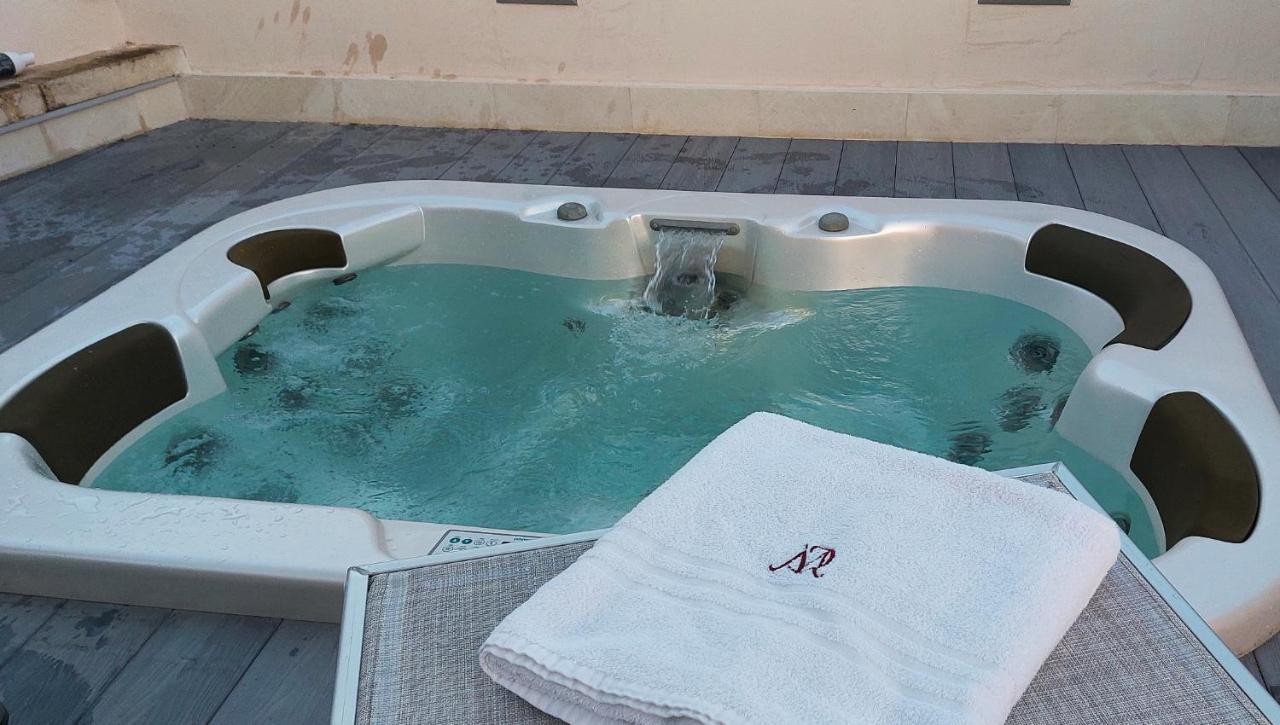 Palazzo Megha Suite & Breakfast Palmariggi Eksteriør billede